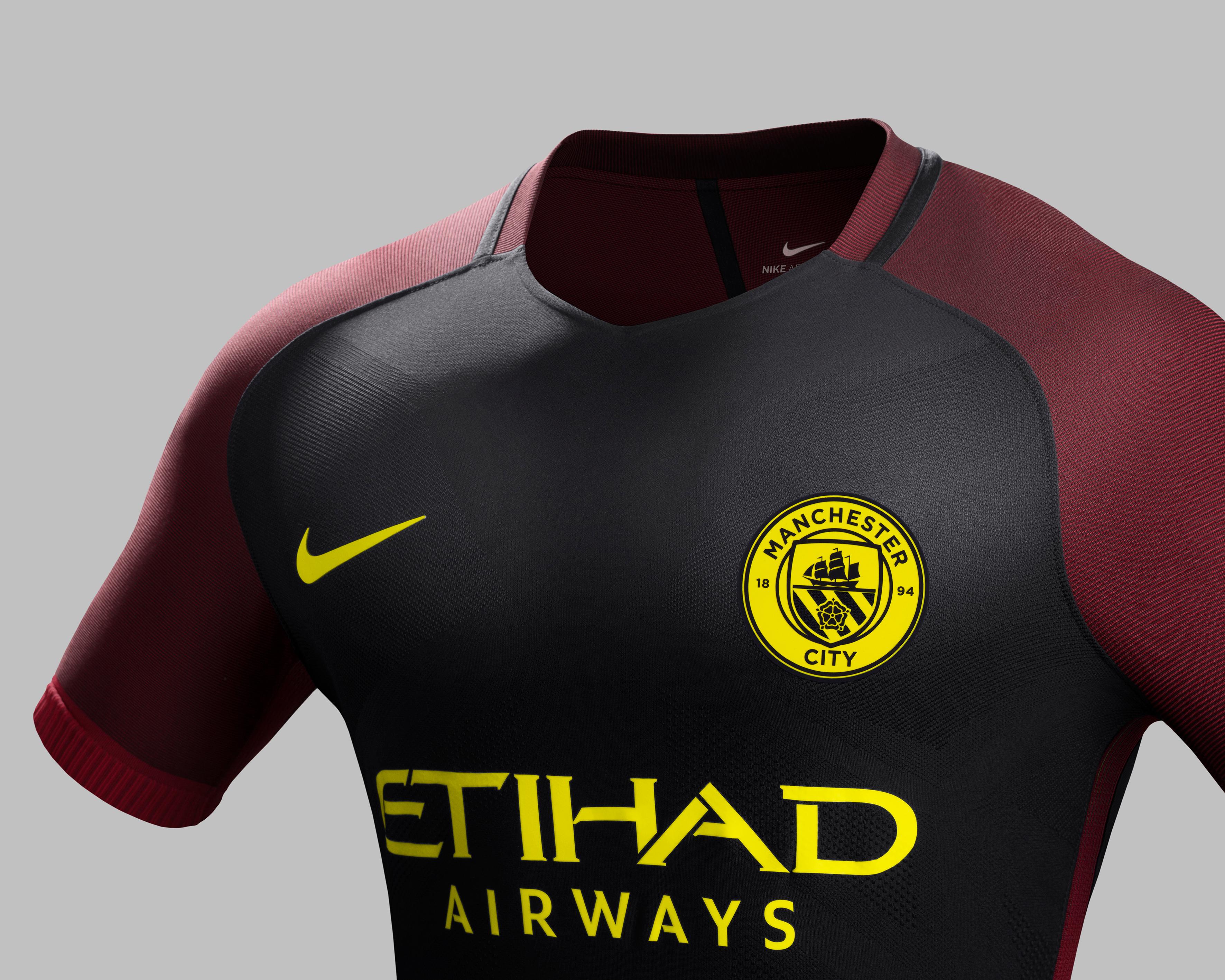 MANCHESTER CITY DEBUTS NEW NIKE AWAY JERSEYS
