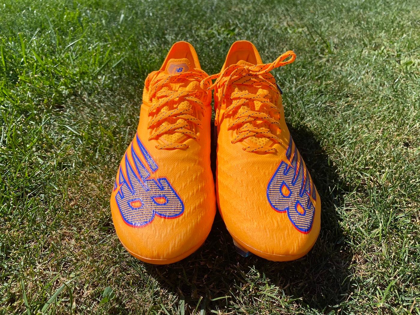 New Balance FURON Wide vs. Regular Fit SOCCER.COM