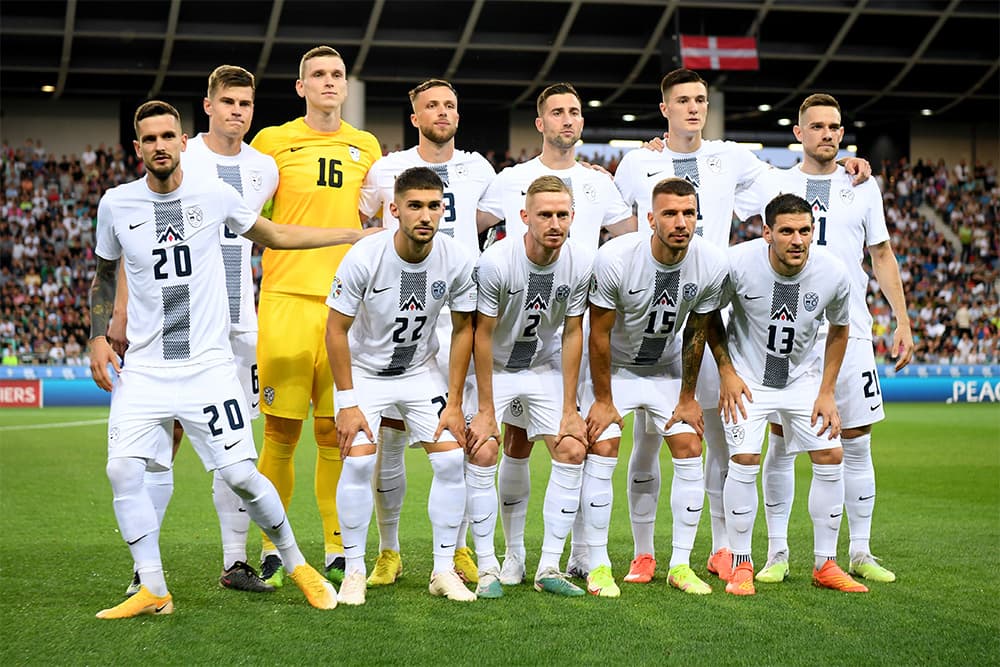 Slovenian national team on the pitch before match
