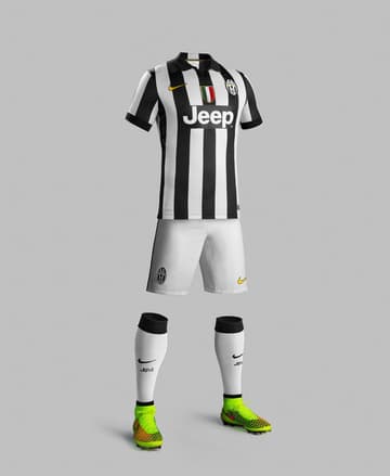 Juventus 14/15 Home/Away kits