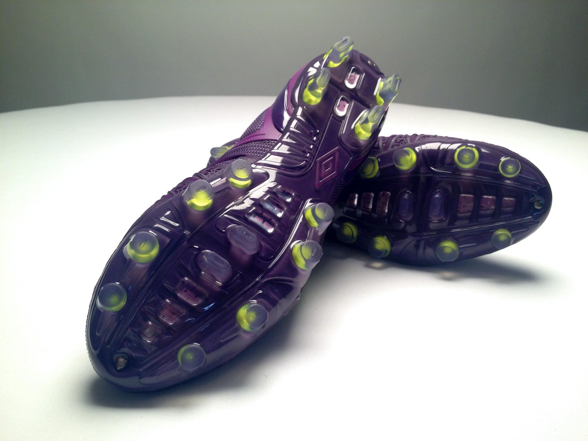 Umbro UX-1 Concept HG Review