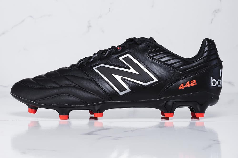 How To Convert Men S To Women S Shoe Size Soccer Com Please also keep in mind the manufacturers use different lasts to construct their shoes, and sizing may vary accordingly. convert men s to women s shoe size