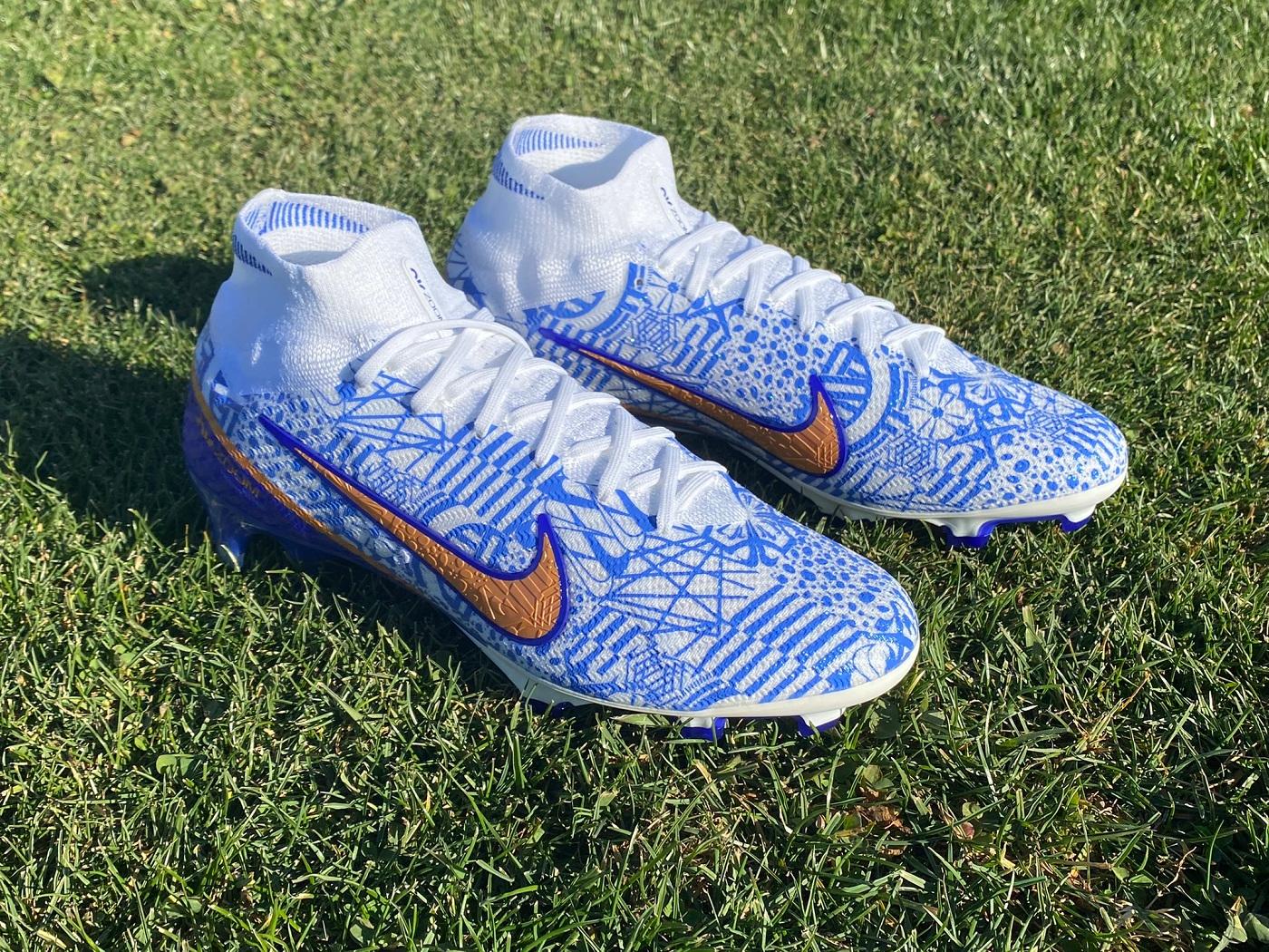 soccer cleats high tops nike