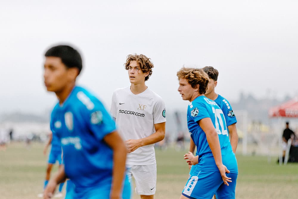 A youth player in the zone at Surf Cup 2021.