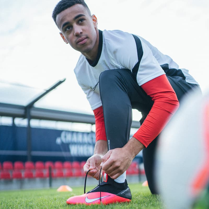 Tyler Adams laces up his new Nike Phantom Vision 2 cleats