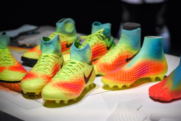 Nike Magista Obra II FG Black Cool Grey Stadium Green