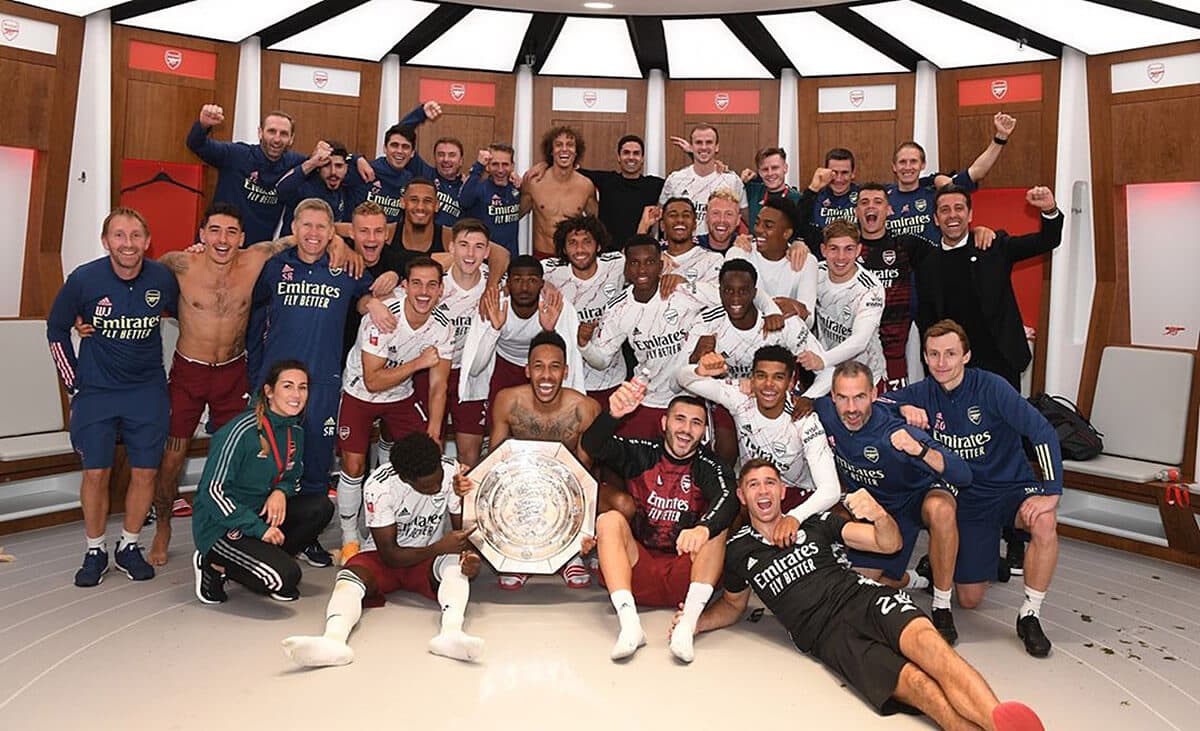 Arsenal players celebrate winning the 2020-21 FA Community Shield