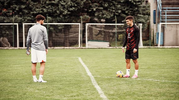 soccer.com nike