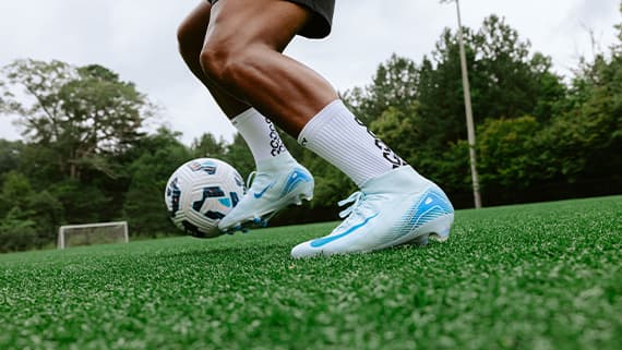 Nike Zoom Mercurial Vapor 16 Pro FG Firm Ground Soccer Cleat - Black/Black/Deep Jungle