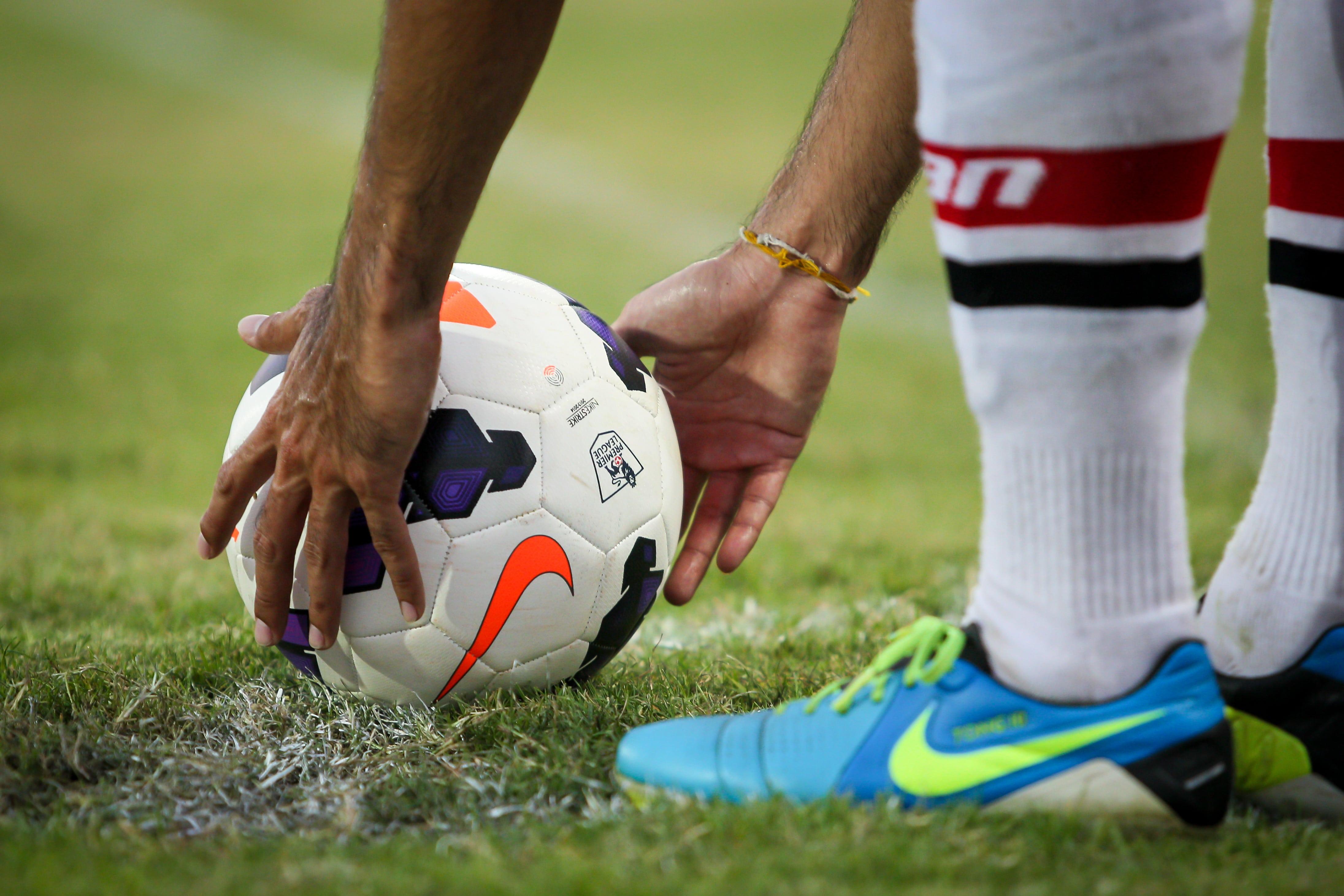 soccer.com nike