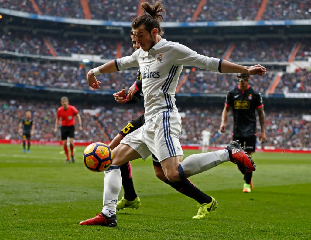 MADRID, SPAIN - FEBRUARY 18: Gareth Bale of Real Madrid in action during the La Liga match between Real Madrid and RCD Espanyol at Estadio Santiago Bernabeu on February 18, 2017 in Madrid, Spain. (Photo by Helios de la Rubia/Real Madrid via Getty Images)