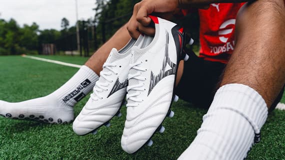 Mizuno Morelia Neo IV Beta Made In Japan FG Firm Ground Soccer Cleat - White/Black