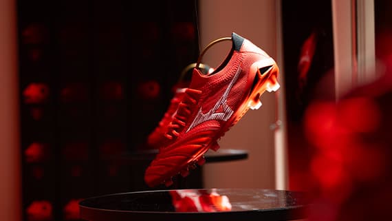 Mizuno Morelia II (MIJ) Pearl/Black/Red