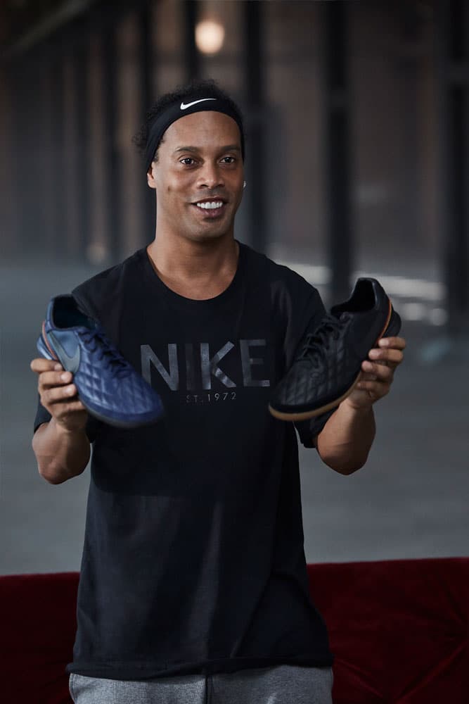 Agrícola Disciplina espiral Nike 10R City Collection honors Ronaldinho's magic | SOCCER.COM