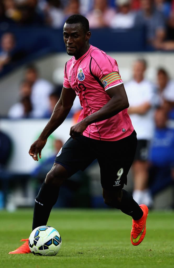 WEST BROMWICH, ENGLAND - AUGUST 09:  Jackson Martinez of FC Porto in action during the Pre Season Friendly match between West Bromwich Albion and FC Porto at The Hawthorns on August 9, 2014 in West Bromwich, England.  (Photo by Matthew Lewis/Getty Images)