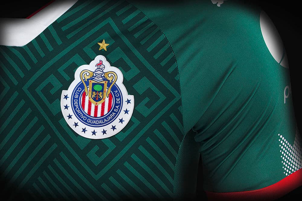 2017-18 PUMA Chivas Third Kit Crest Detail