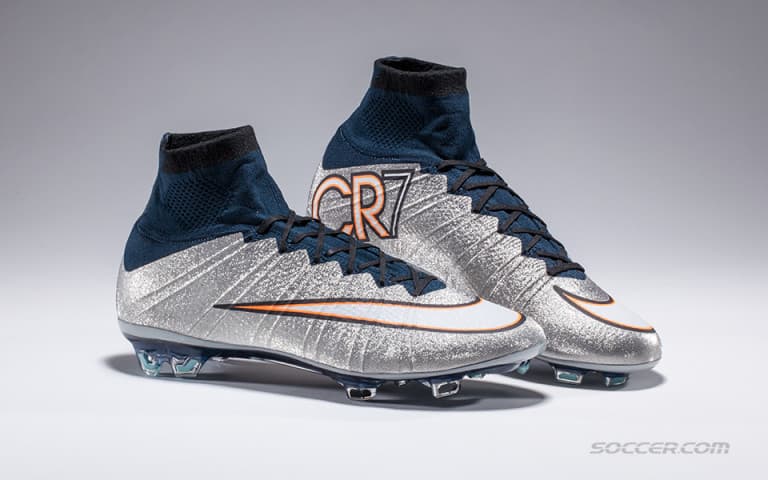 Introducing The Nike Mercurial Superfly Cr7 Silverware The mercurial superfly cr7 silverware leverages the unique shimmer effect that initially debuted in black last october. nike mercurial superfly cr7 silverware