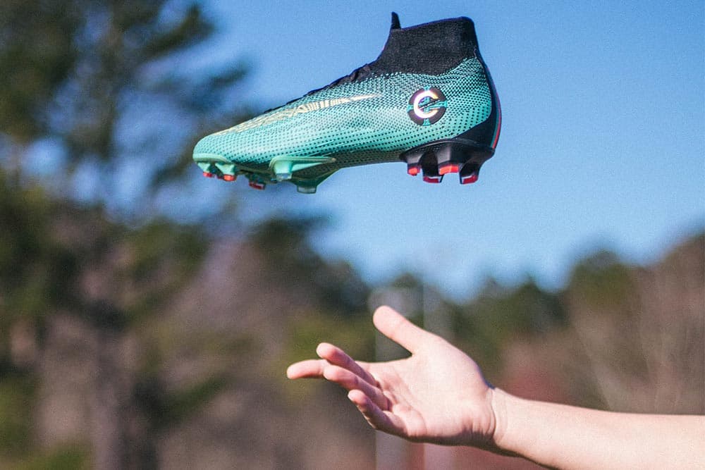 Born Leader Nike Cr7 Chapter 6 Mercurial Superfly Een vernieuwde flyknit 360 waar lagen zijn verwijderd voor een nog betere feeling. nike cr7 chapter 6 mercurial superfly