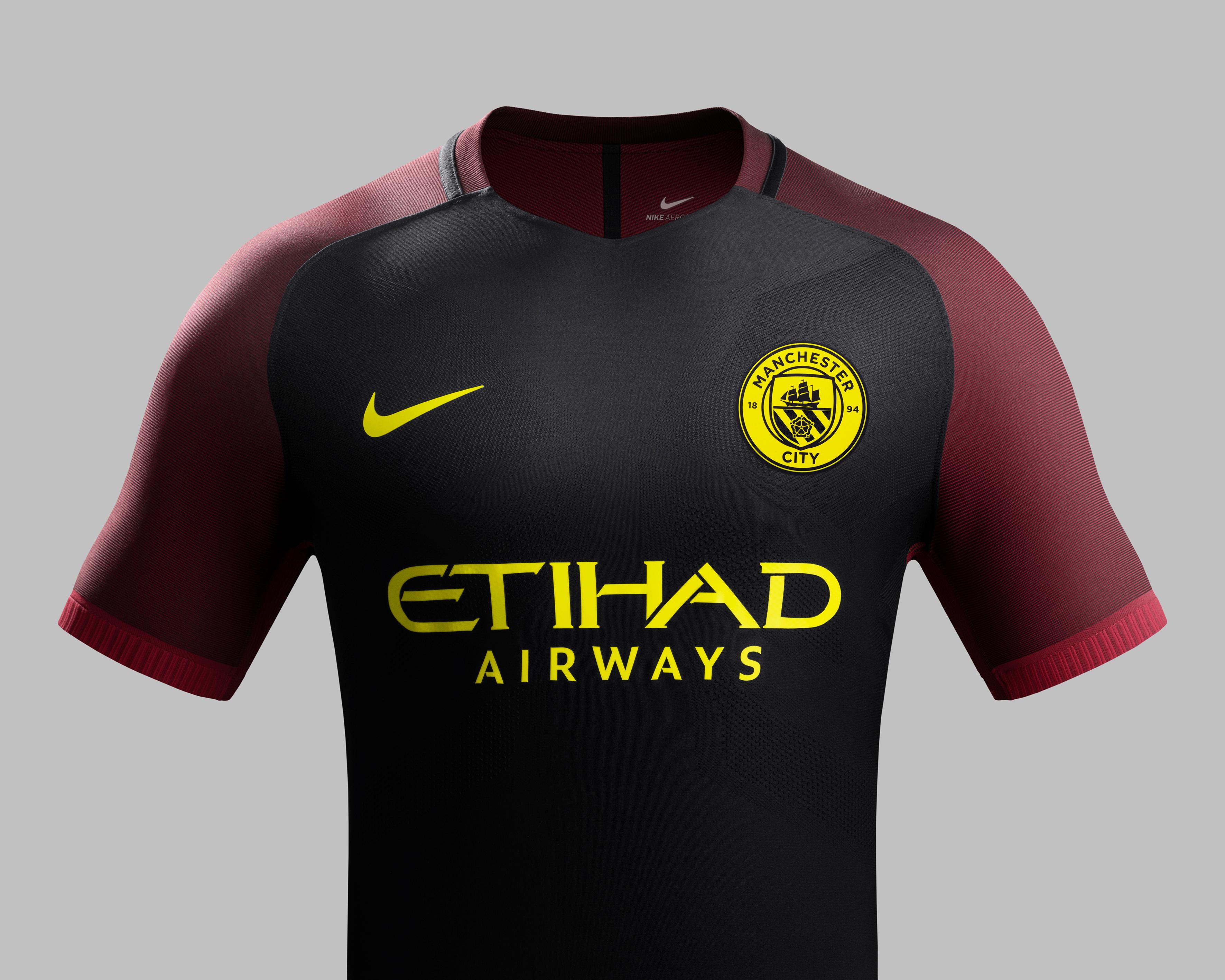 MANCHESTER CITY DEBUTS NEW NIKE AWAY JERSEYS
