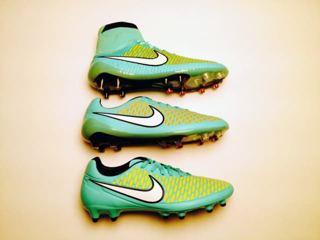 Zapatillas Hombre Nike Fútbol Magista Obra II Club FG Gris